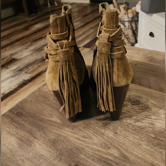 Frye suede wedge bootie with fringe - Picture 3 of 8